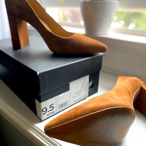 Suede block heel pumps